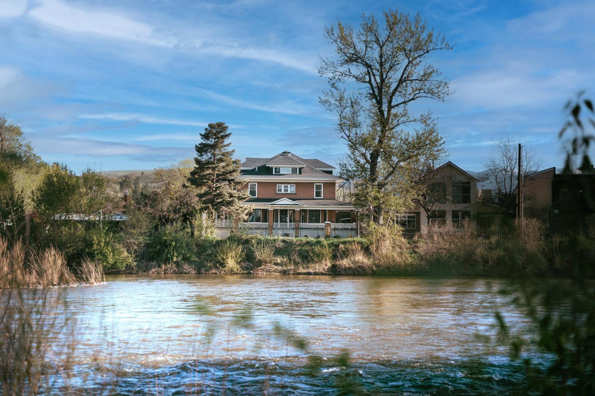 Goldsmith'S River Front Inn Missoula Zewnętrze zdjęcie